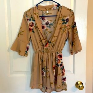 Short romper size  small